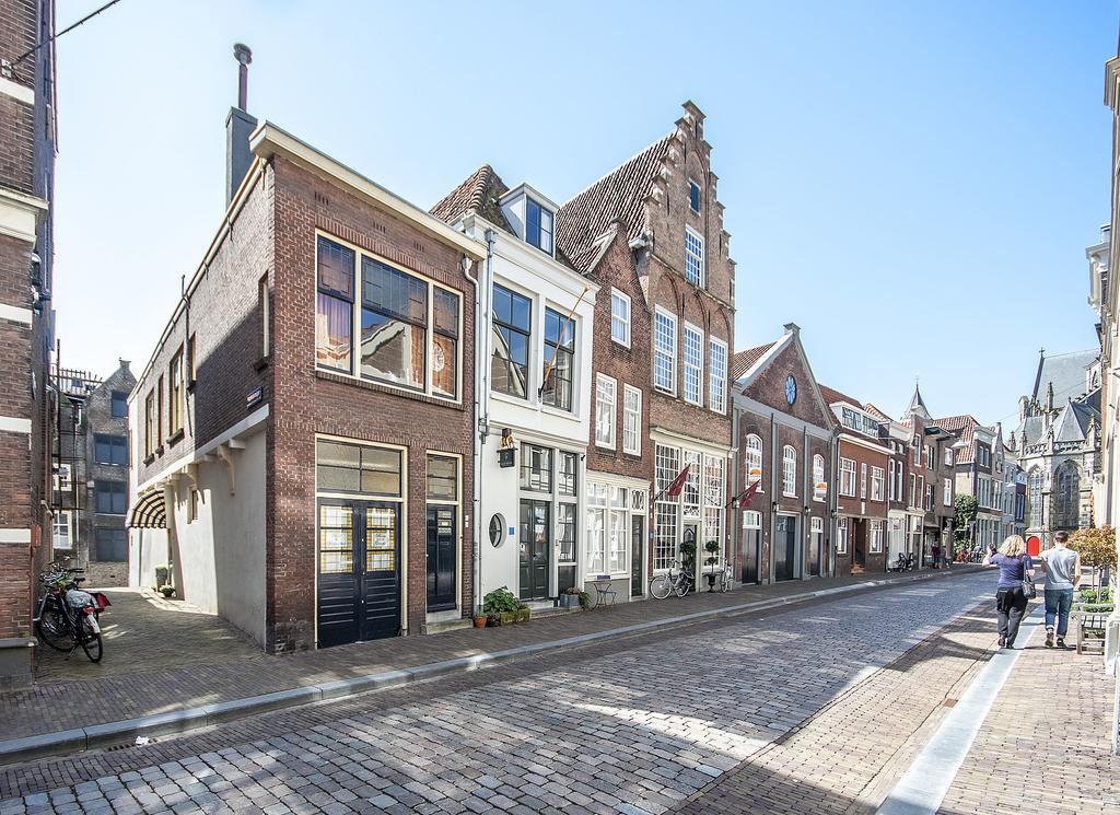 Blom Aan De Gracht Acomodação com café da manhã Dordrecht Exterior foto